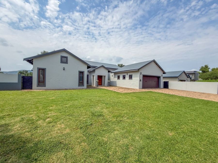 4 Bedroom Property for Sale in The Islands Estates North West